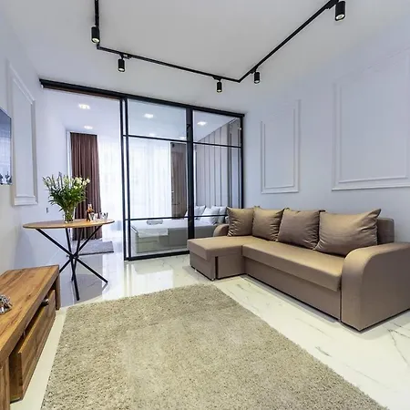 Fashionable Apartments. Smartplaza Metro Minskaya. Obolon Daire