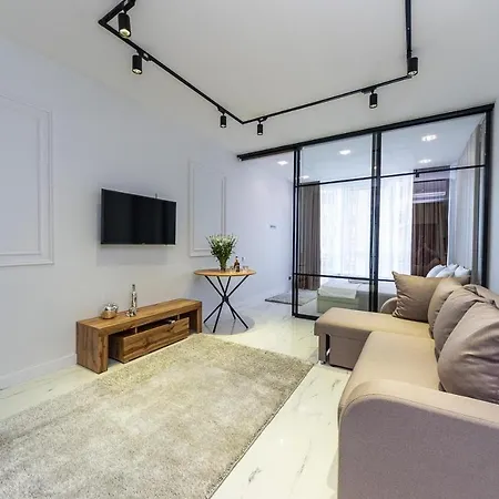 Fashionable Apartments. Smartplaza Metro Minskaya. Obolon
