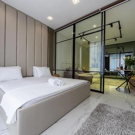 Fashionable Apartments. Smartplaza Metro Minskaya. Obolon *