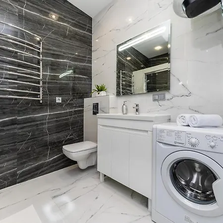 Fashionable Apartments. Smartplaza Metro Minskaya. Obolon Daire *