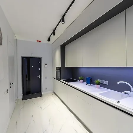 Daire Fashionable Apartments. Smartplaza Metro Minskaya. Obolon *