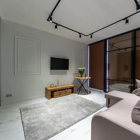 Fashionable Apartments. Smartplaza Metro Minskaya. Obolon Київ