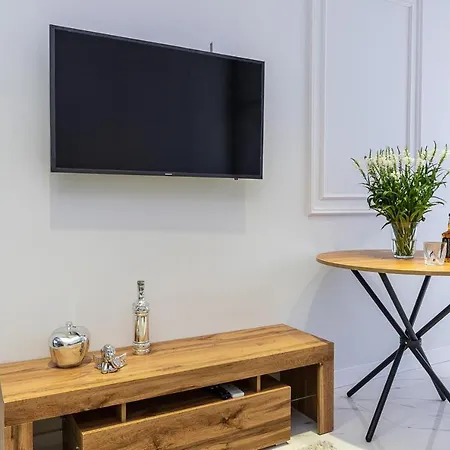 Fashionable Apartments. Smartplaza Metro Minskaya. Obolon Київ