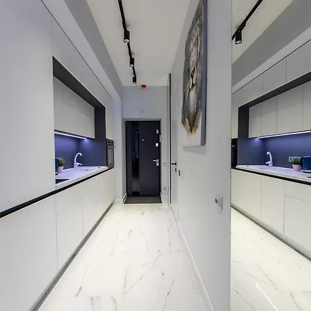 Fashionable Apartments. Smartplaza Metro Minskaya. Obolon Апартаменти *