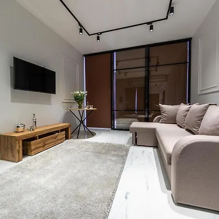 公寓 Fashionable Apartments. Smartplaza Metro Minskaya. Obolon 基輔